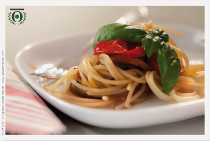10X15CARTOLINE.indd Gli "spaghetti tricolori" di Daniele Mendini